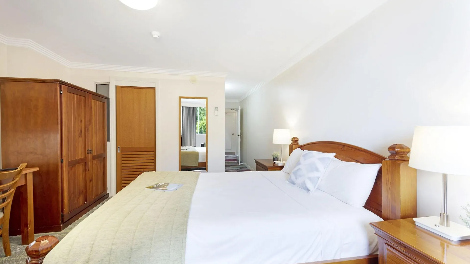 ****  Burnett Riverside Hotel Bundaberg Australia