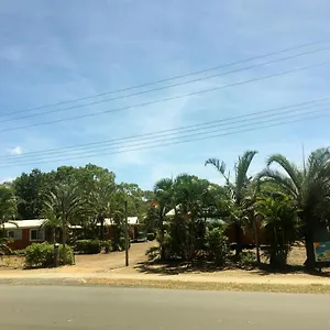 Moore Park Huts Apartment