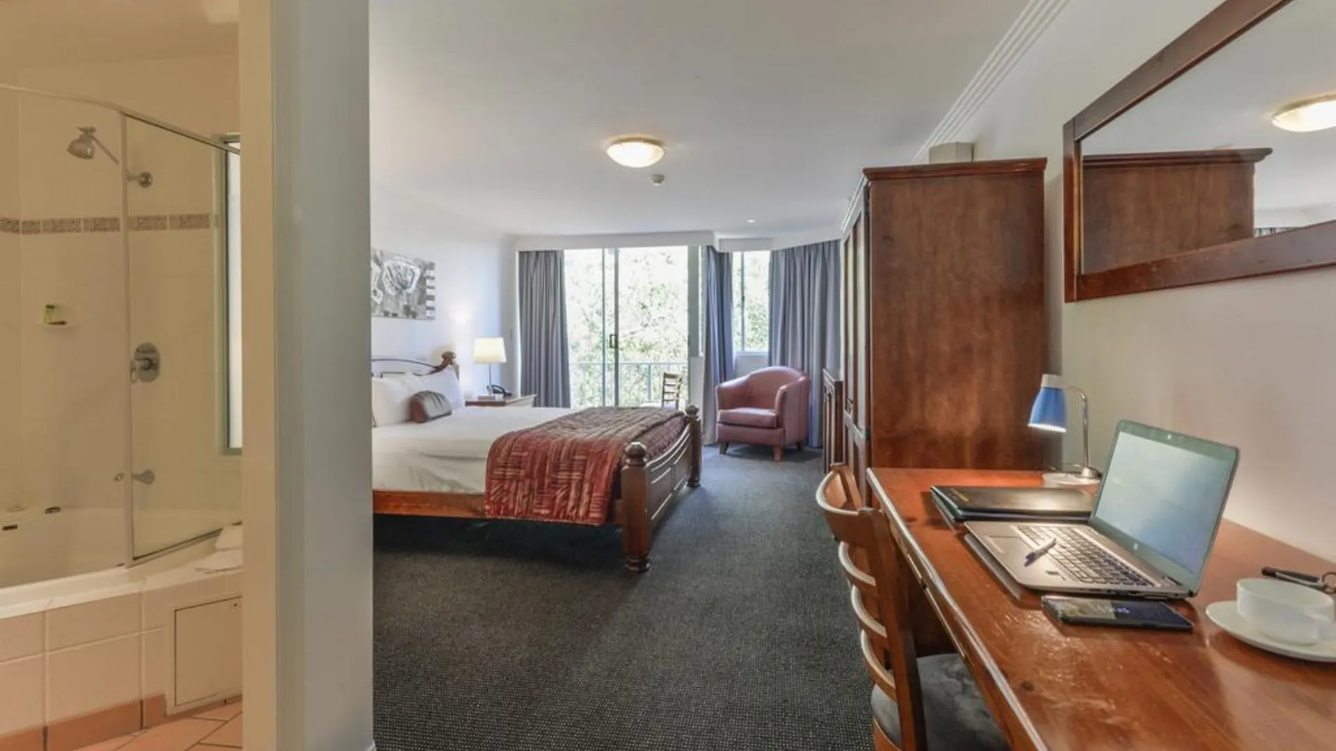 Burnett Riverside Hotel Bundaberg Australia
